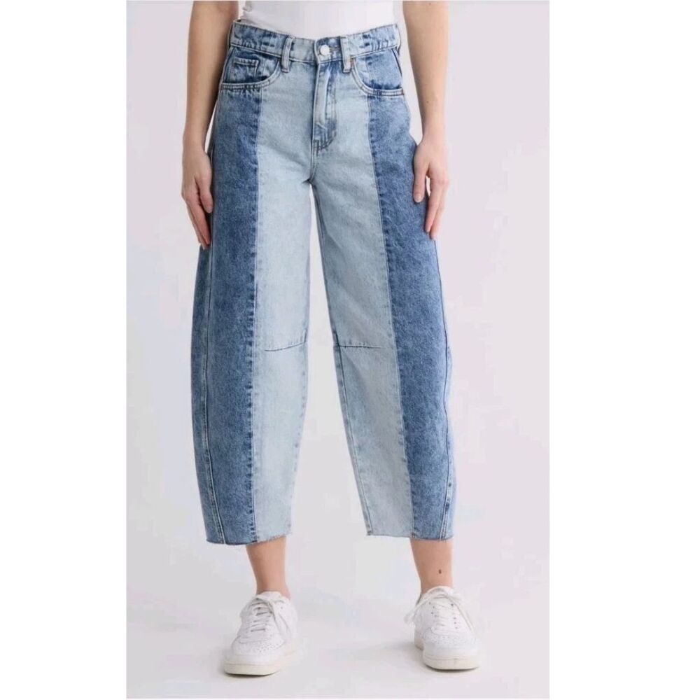 BlankNYC Two Tone Barrel Jeans Cropped Frayed Tag Size 29
